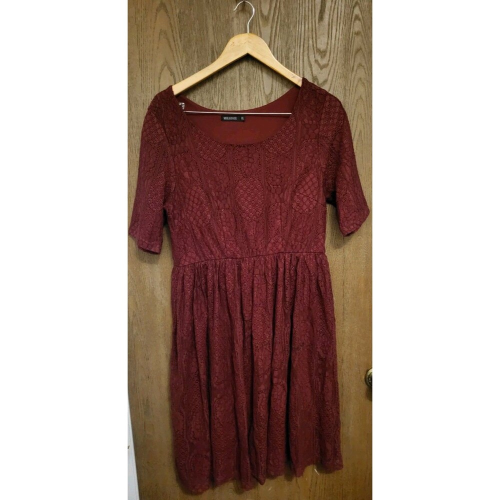 Mikarose Women's Burgundy Floral Lace Short Sleeve Dress Size XL
